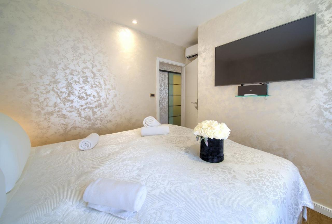 Luxury Apartments Jf Rab Town Bagian luar foto