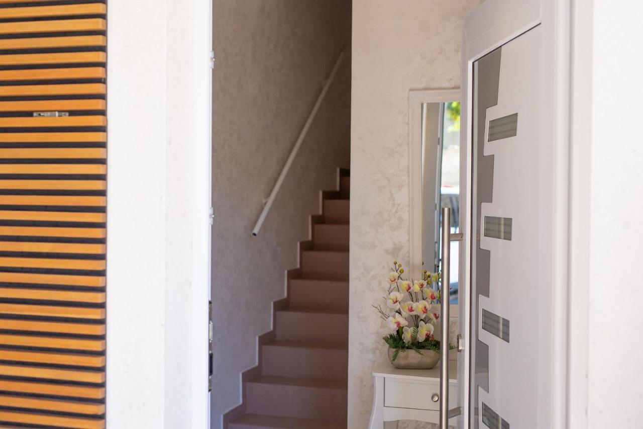Luxury Apartments Jf Rab Town Bagian luar foto