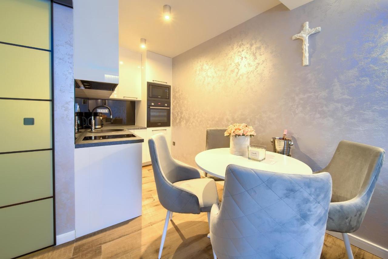 Luxury Apartments Jf Rab Town Bagian luar foto